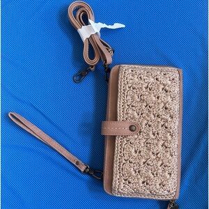 Sak Iris crossbody wallet.  Color: camel